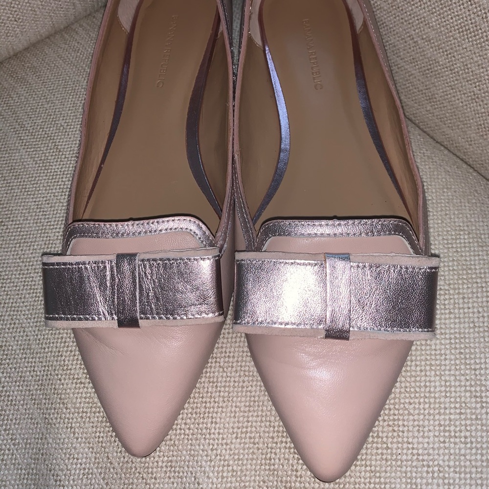 Metallic blush pointed toe Banana Republic size 9